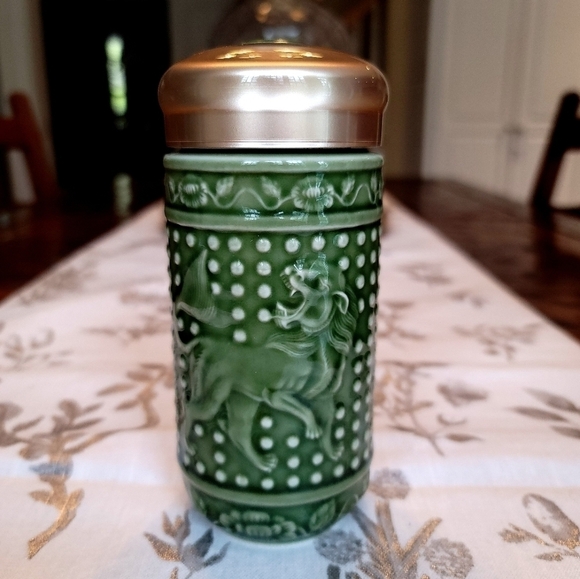 Acera Jade Green Ceramic Lion Tumbler - Picture 3 of 8